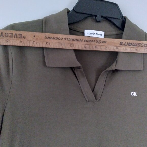 Olive green Calvin Klein collared tshirt dress, size Medium, new with tags - Picture 5 of 7